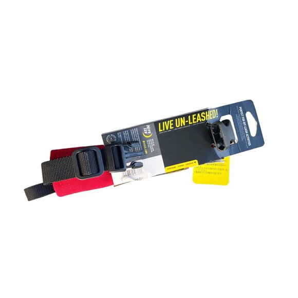 Nite Ize RadDog All-In-One Collar & Leash | Built-In Retracting Leash 36" - Picture 3 of 6